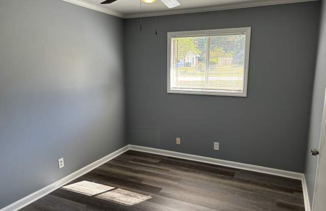 5437 Susan Ln Gallery 4