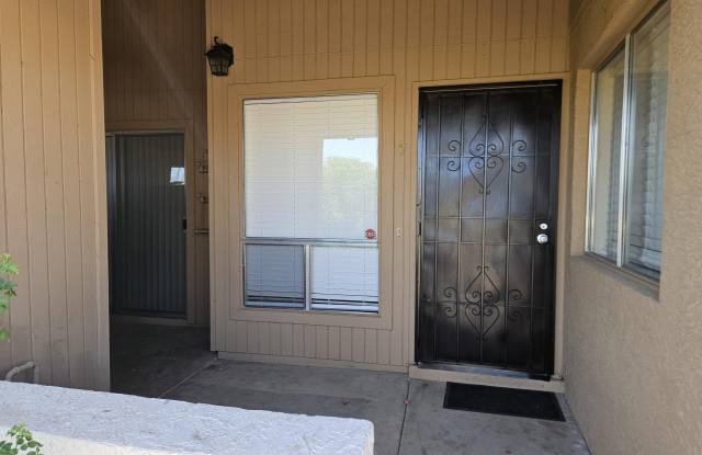 312 W YUKON Drive Gallery 2