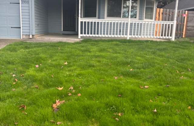 Beautifully Remodeled Single-Level House in North Newberg - 1900 Valeri Drive, Newberg, OR 97132