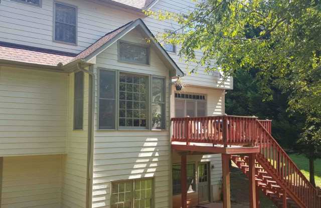 3756 Brown Dr Gallery 2