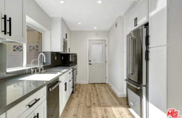 23153 Gonzales Drive Gallery 4