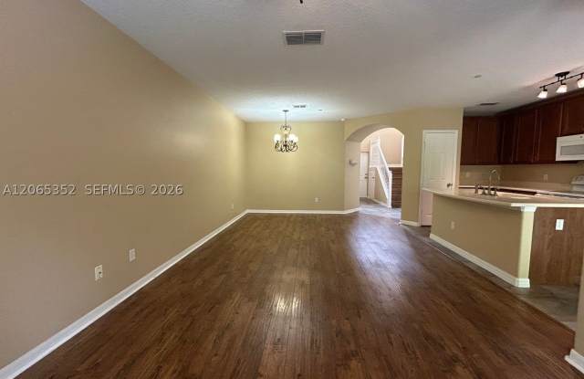 6018 TIVOLI GARDENS BLVD Gallery 3