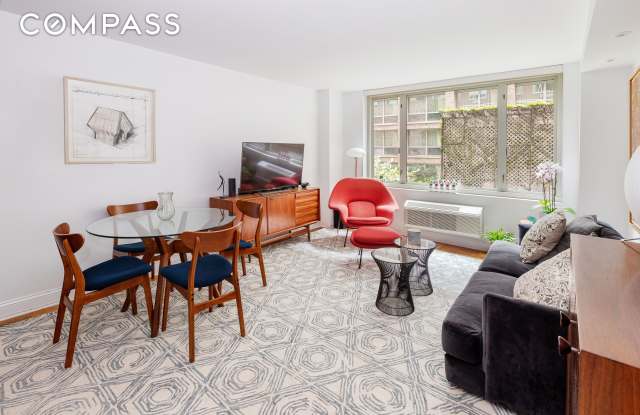 130 West 67th Street - 130 West 67th Street, New York City, NY 10023