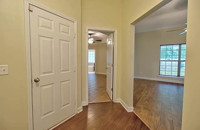 235 Augusta Way Gallery 3