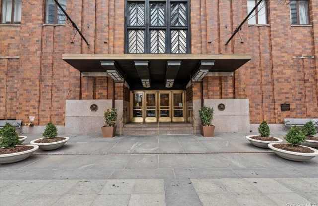 20 West Street unit: 32F - 20 West Street, New York City, NY 10004