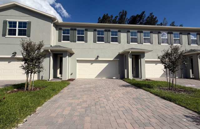 Modern 4BR/2.5BA Townhome | Washer & Dryer included | Lawn Care Included Gallery 1