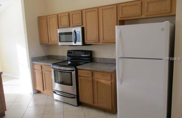 1046 HERON COURT Gallery 3