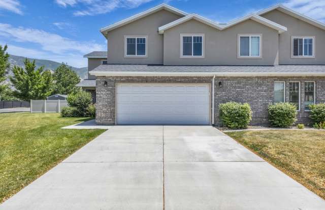 4 Bedroom 3 Bathroom Home in Springville! photos photos