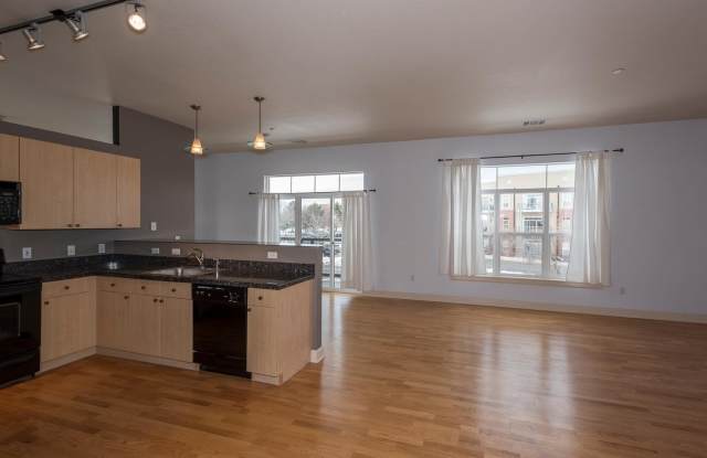 5677 S Park Place Gallery 3