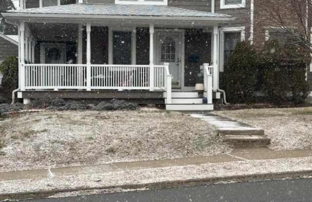 200 Claremont Ave photos photos