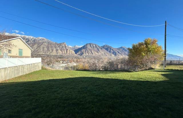 Crestview 2 Bedroom Apartment with mountain views photos photos