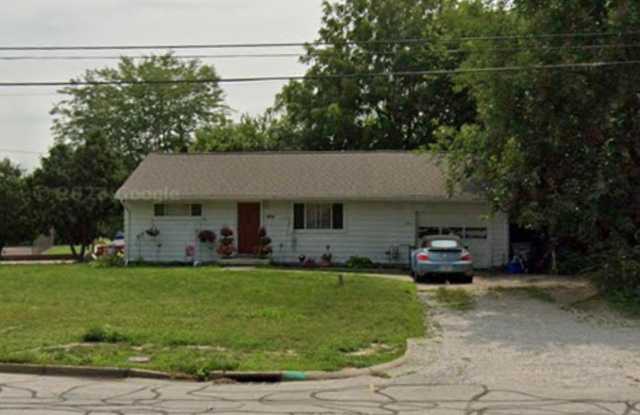 4 Bedroom, 2 Bathroom House Close to Purdue University photos photos