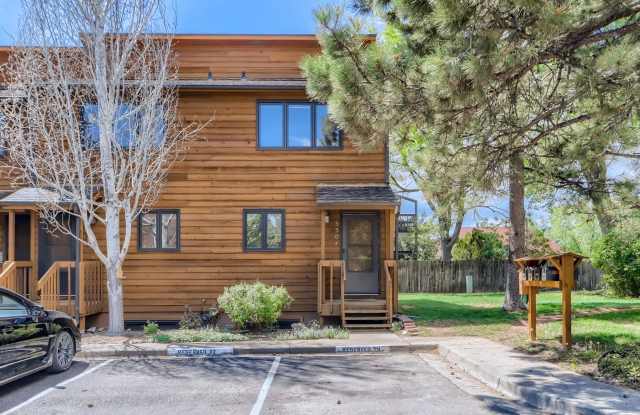 End Unit Townhome with 2 Beds, an Office and Southern Exposure photos photos End Unit Townhome with 2 Beds, an Office and Southern Exposure photos photos