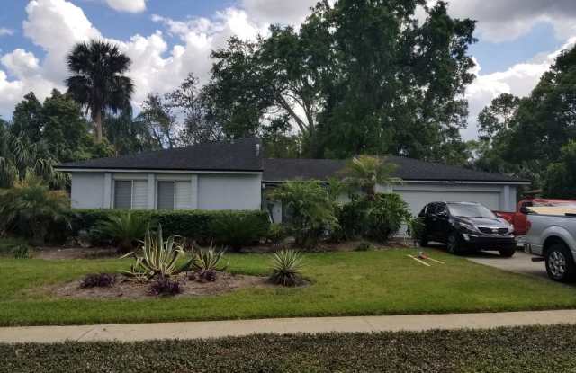 320 Loch Lomond Ave - 320 Loch Lomond Avenue, Longwood, FL 32750