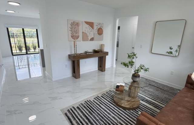 2328 East 4th Ave. photos photos