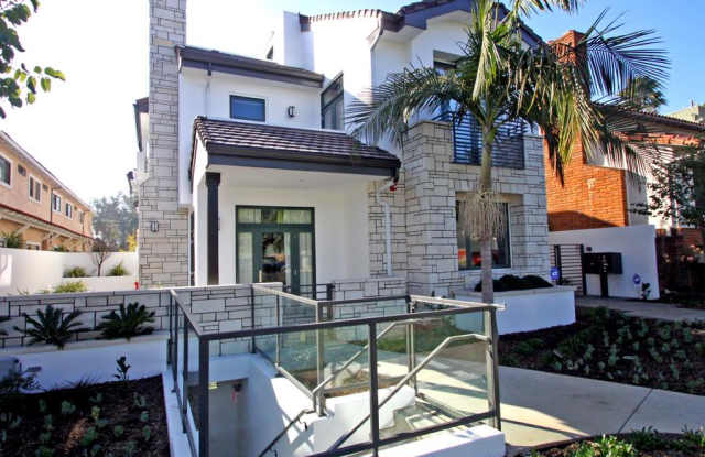 612 LINCOLN - 612 Lincoln Blvd, Santa Monica, CA 90402