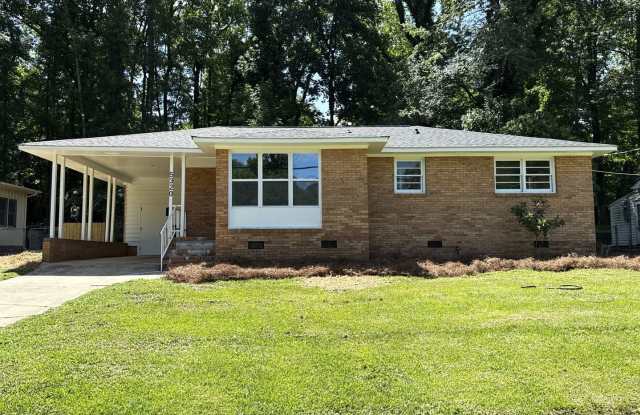 3-Bedroom Home Close to Uptown in Shannon Park! photos photos