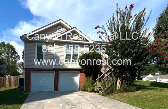 Beautiful 3 BR/3Bath in well sought after neighborhood ! photos photos
