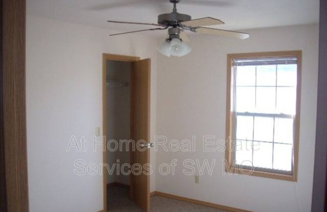 2303 W Parkview Gallery 4