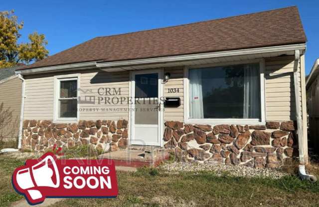 1034 E Elm St photos photos