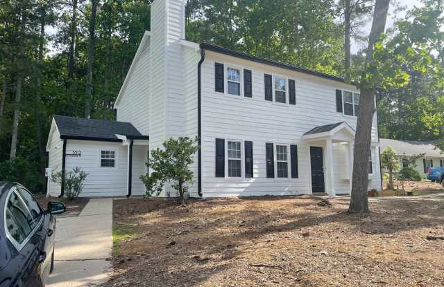 5312 Grovewood Place ~ Renovated with modern touches!--3 bedroom, 2 bath--one downstairs bedroom-private driveway Gallery 1