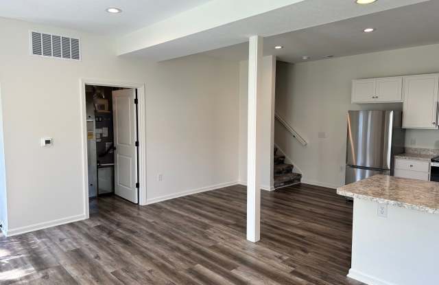 103 S Nebraska Street Gallery 3