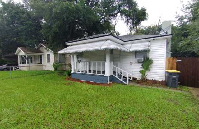 579 Chestnut Drive - 1 - 579 Chestnut Drive, Jacksonville, FL 32208