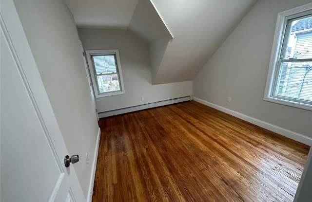 236 Maple Gallery 4
