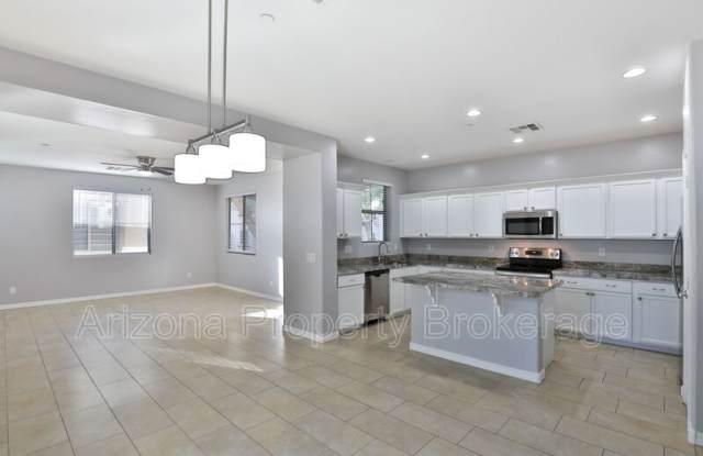3879 E. Santa Fe Ln. photos photos