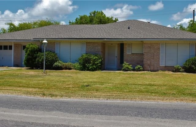 129 Walker Ave - 129 Walker Avenue, Portland, TX 78374
