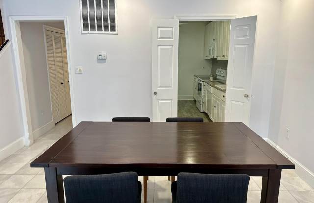 3281 SUTTON PLACE NW Gallery 4