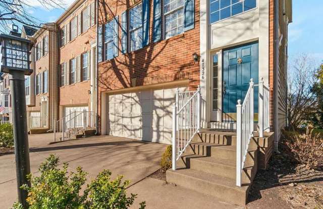47326 STERDLEY FALLS Terrace Gallery 3