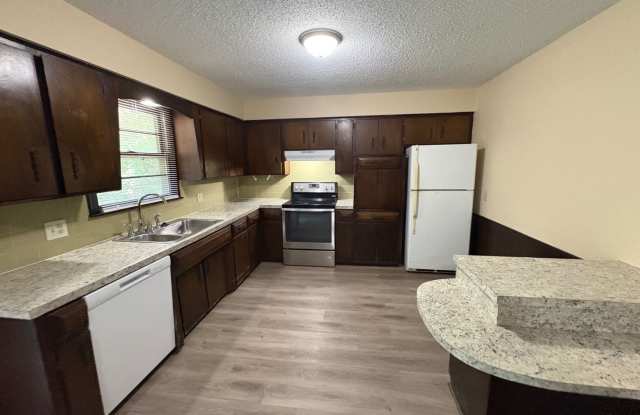 WOW! Look at this property ! You cant beat this price! Gallery 1