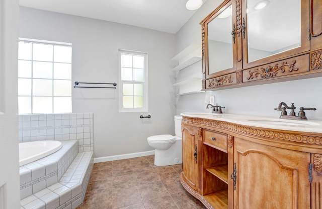 Beautiful 3 bed 2.5 Bath House- La Crescenta/Glendale photos photos