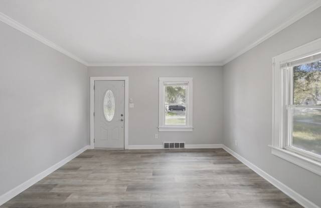 1235 River Drive Gallery 2