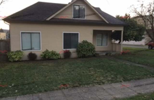 STATUS: *PENDING APPLICATION* | R163A | $1895 NO SHOWINGS UNTIL AFTER 11/20/2025 photos photos STATUS: *PENDING APPLICATION* | R163A | $1895 NO SHOWINGS UNTIL AFTER 11/20/2025 photos photos