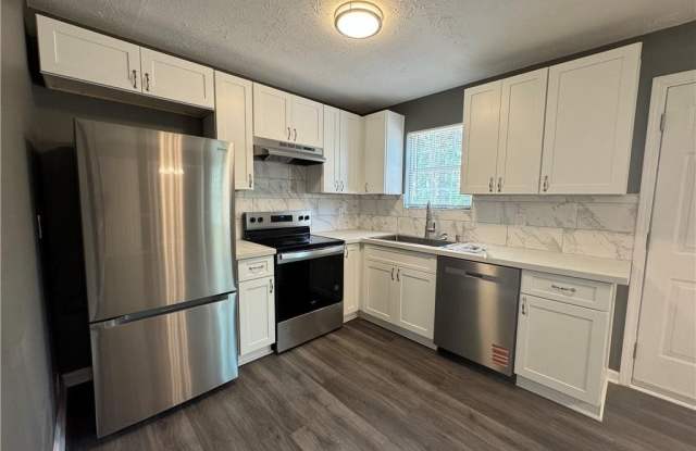 330 Crestfield Circle Gallery 4