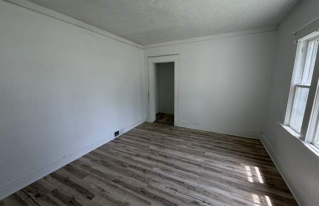 2900 S 13th St Gallery 3