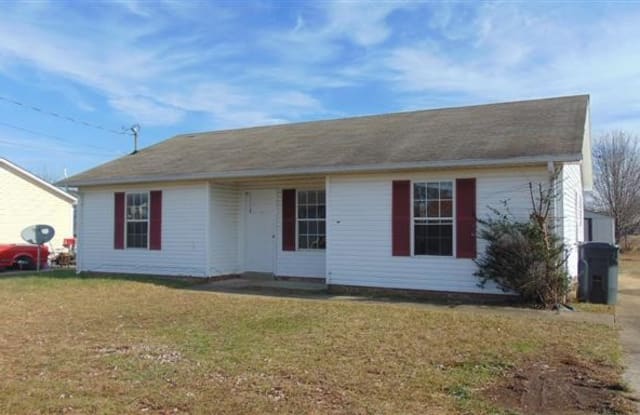 315 Ashley St - 315 Ashley Street, Oak Grove, KY 42262