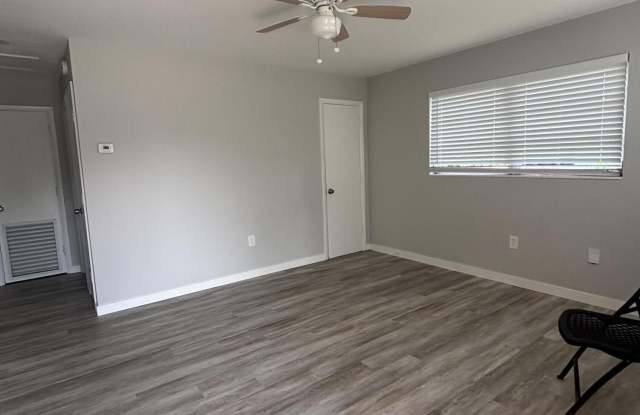 9109 BAMBOO Drive Gallery 3