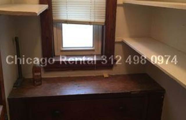 2413 W Belden Gallery 2