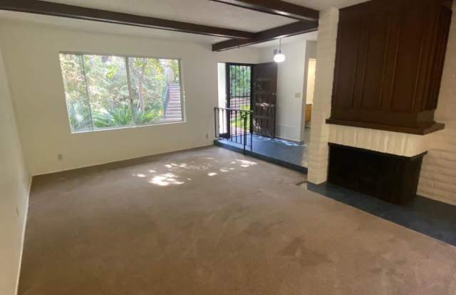 4319 Collwood Lane Gallery 4