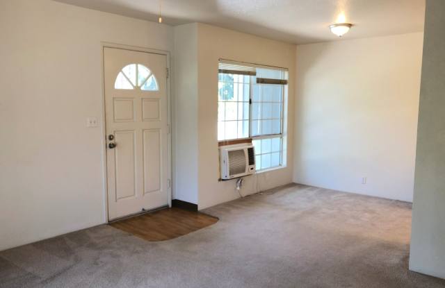 Crosspointe - 2 Bdrm/1 Bath Bottom Corner Unit photos photos