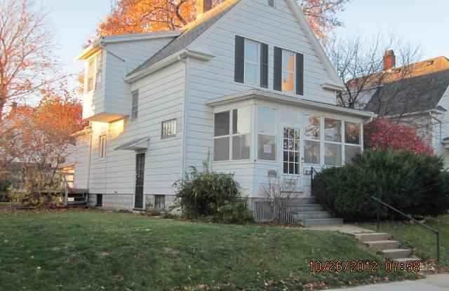 3 bedroom house in Moline photos photos