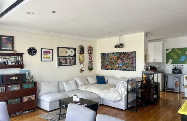 210 JEFFERSON ST Gallery 2