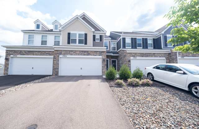 17904 Giants Way photos photos