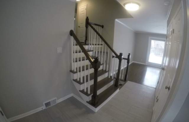1006 BROOKSIDE Lane Gallery 4