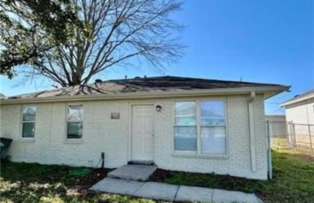 113 HELEN Drive - 113 Helen Drive, Avondale, LA 70094