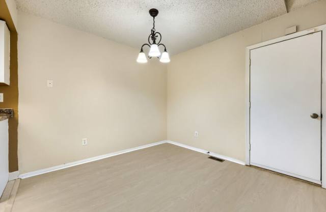1309 Firefly Circle - 1 Gallery 4