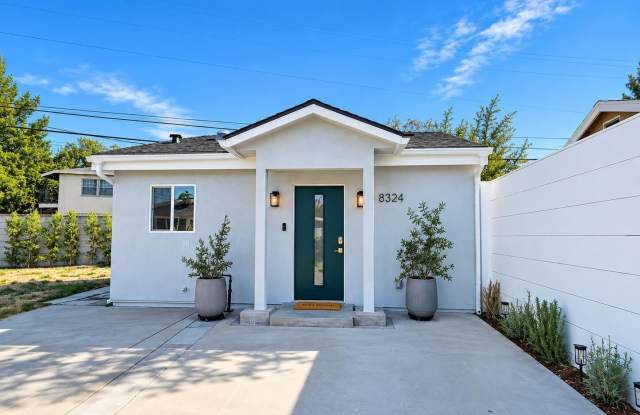 8324 Bardwell Avenue Gallery 2